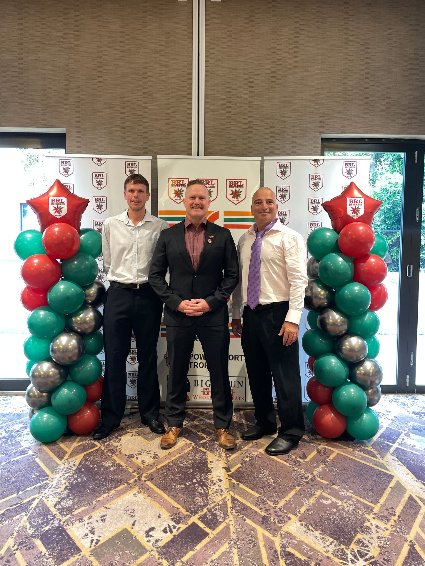 Corporate 7 Column with Star balloon