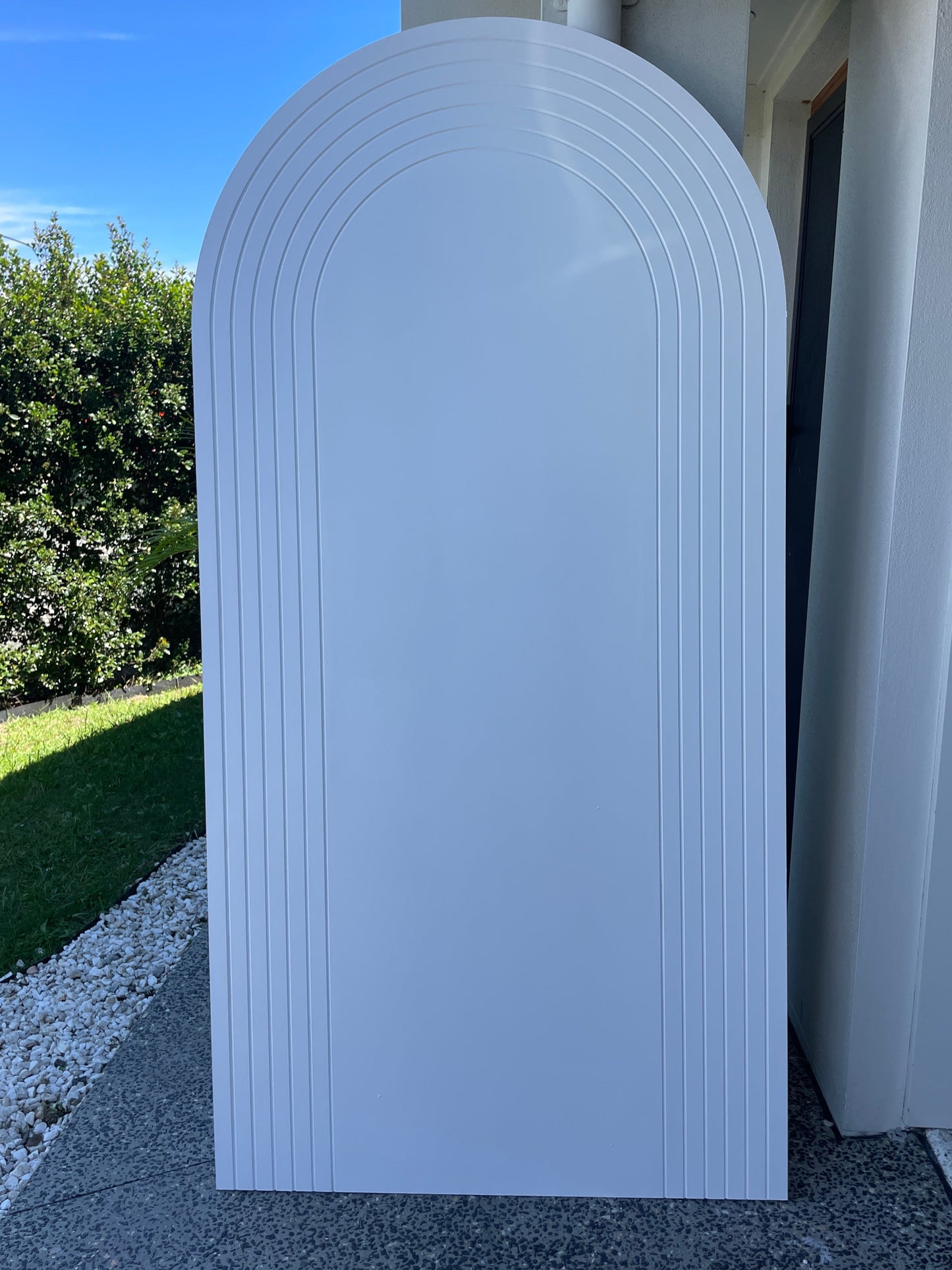 2m x 1m MDF RIPPLE ARCH backdrop ONLY